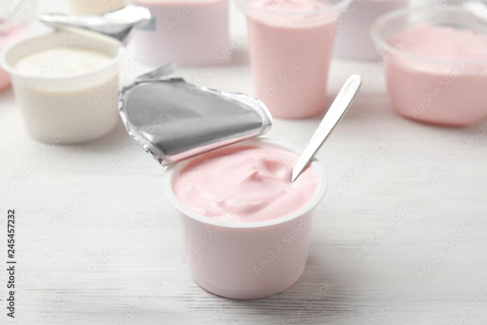 Packaging yoghurt plastic pot